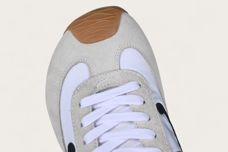 LOEWE Ballet Runner 2.0 White Black