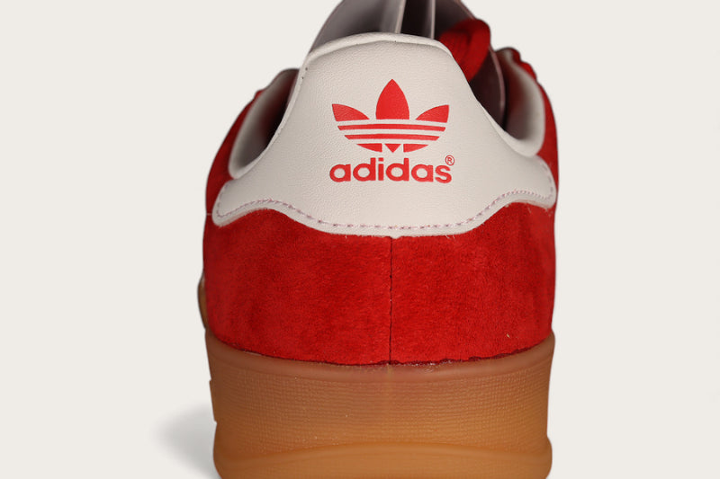 Gazelle Indoor Better Scarlet Cloud White