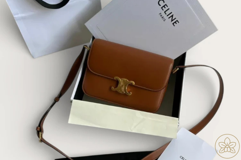 Bolsa Classique Triomphe Caramelo