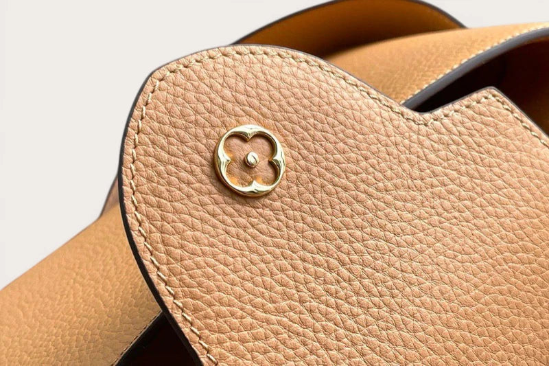 Bolsa LV Capucines - Caramelo